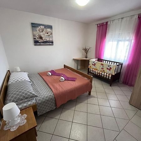 Apartmani Mirjana ทริบานี-ครุสชิซา ภายนอก รูปภาพ