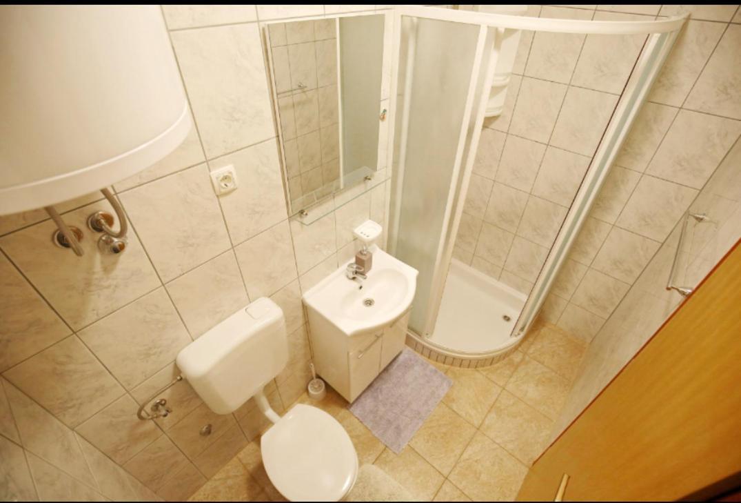 Apartmani Mirjana ทริบานี-ครุสชิซา ภายนอก รูปภาพ