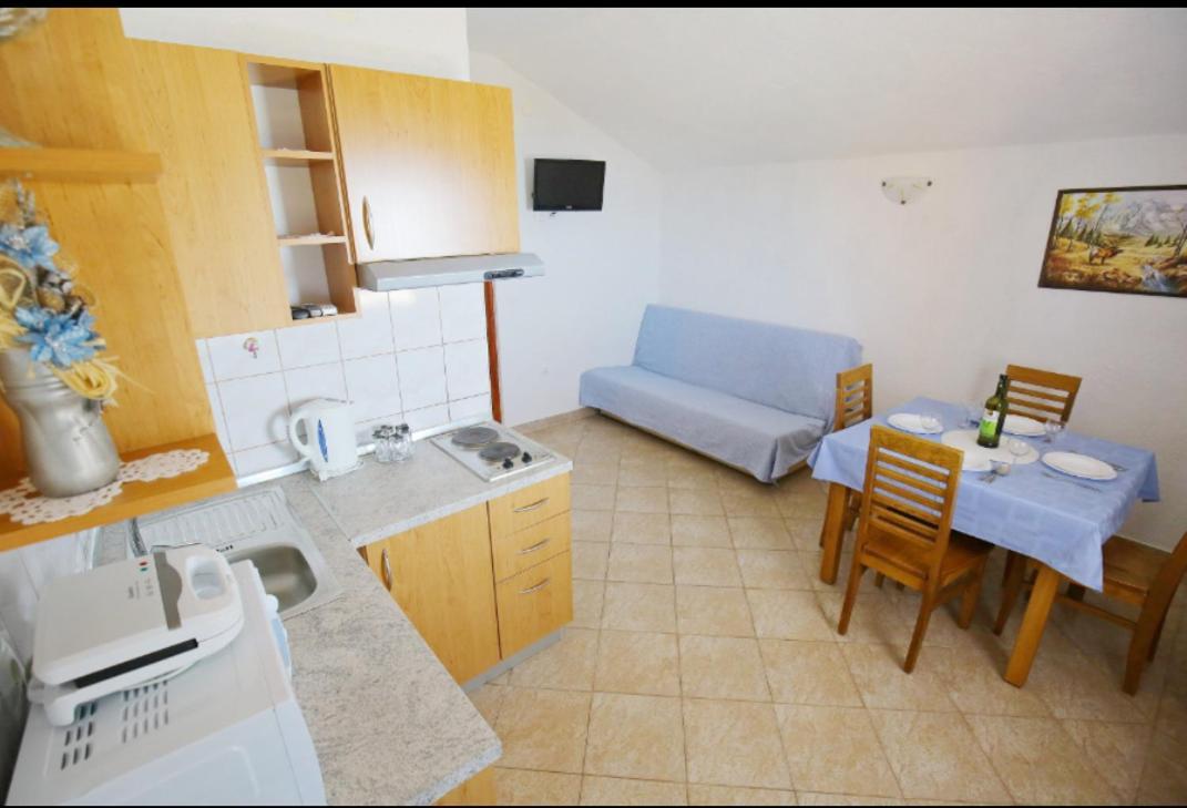 Apartmani Mirjana ทริบานี-ครุสชิซา ภายนอก รูปภาพ