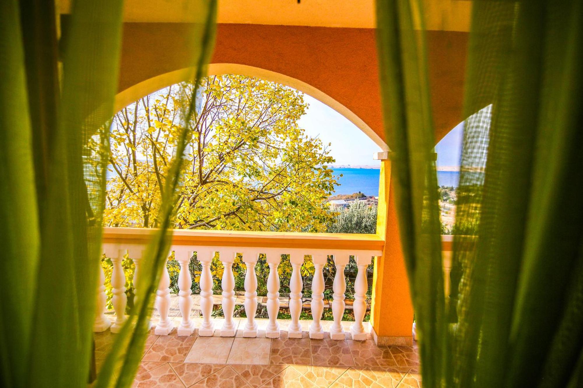 Apartmani Mirjana ทริบานี-ครุสชิซา ภายนอก รูปภาพ